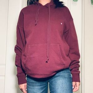 SUPER soft, maroon sweatshirt